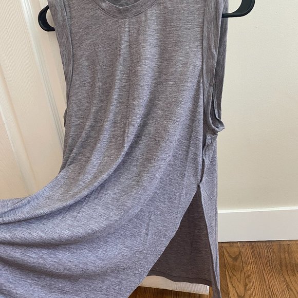 Under Armour Tunic Tank Top - Picture 3 of 3